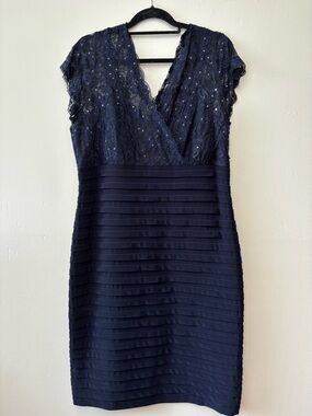 Betsy & Adam Navy Lace Sequin Cocktail Dress V-Neck Pleated Skirt Size 16W